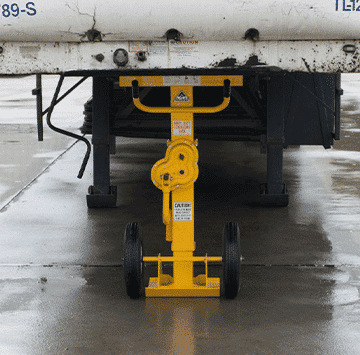 Trailer Stabilizing Jacks